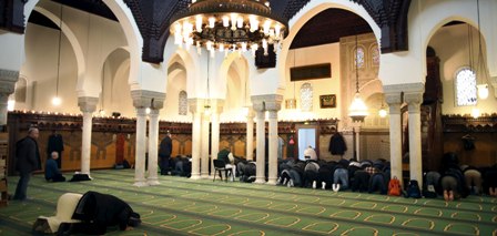 Tunisie – Reprise des prières dans les mosquées