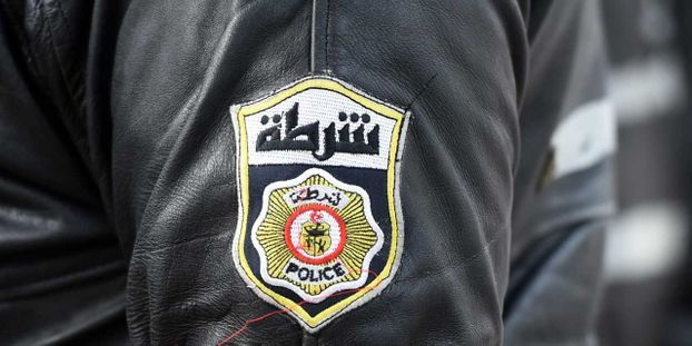 Tunisie – Arrestation de l’agent de police qui a tiré sur deux individus ayant enfreint les mesures du couvre feu