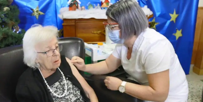 Canada : Infection par la Covid de la première femme à avoir reçu le vaccin Moderna