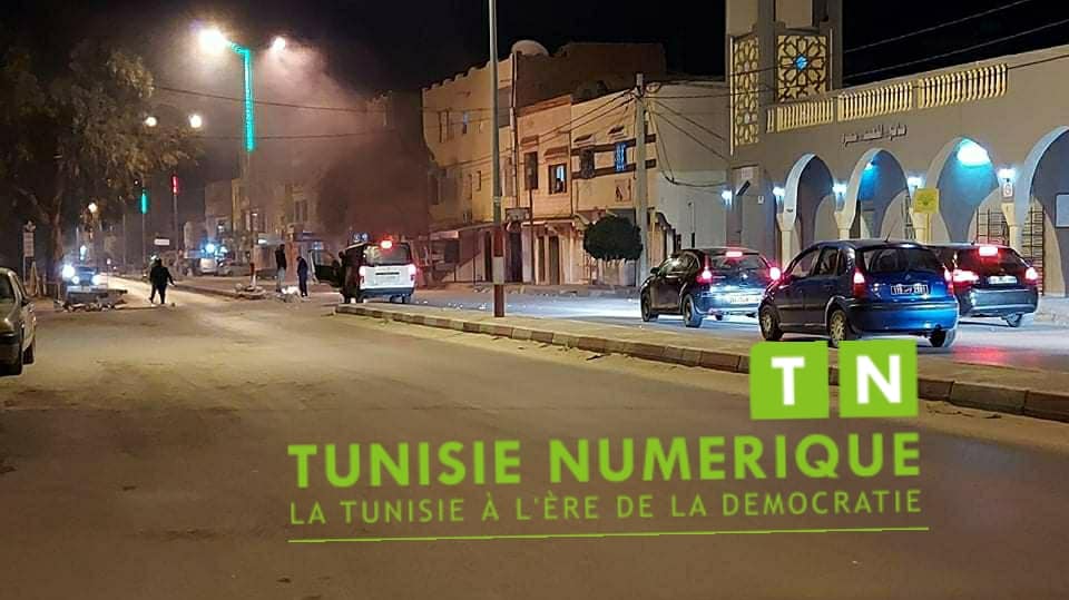 Tunisie: Manifestations nocturnes et affrontements avec les forces de l’ordre à Gafsa