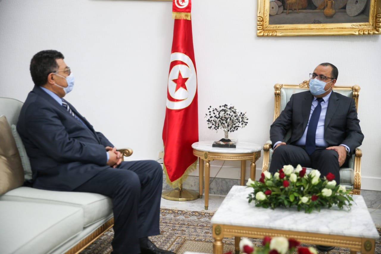 Tunisie: La situation politique du pays, objet d’une réunion entre Hichem Mechichi et Brahim Bouderbala