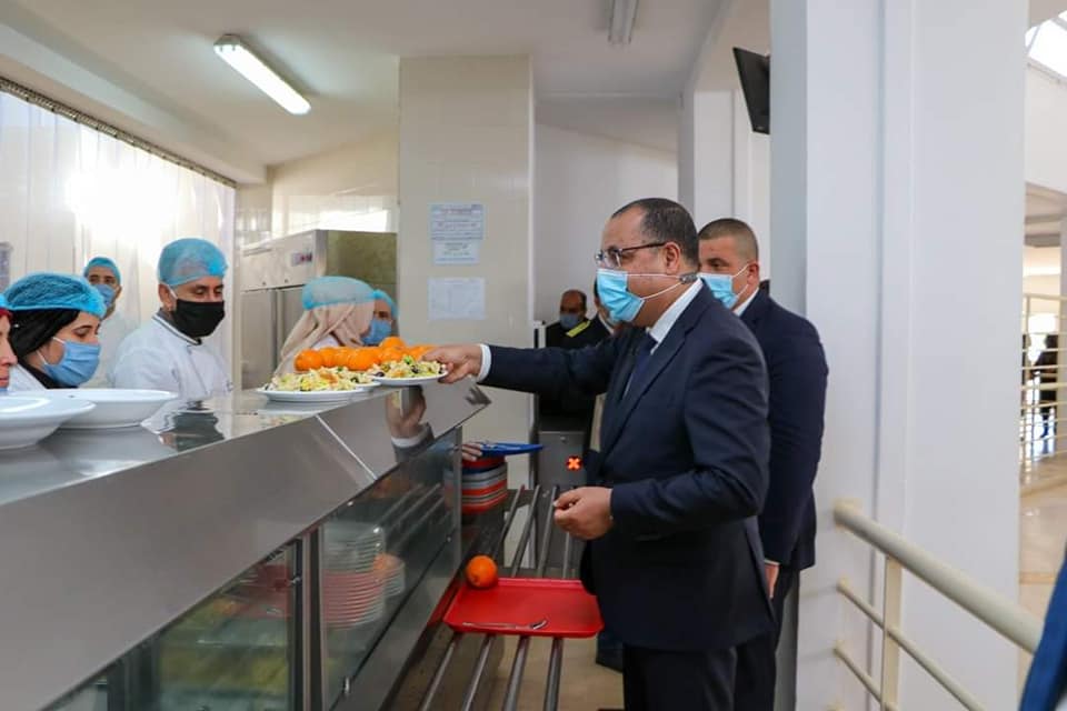 Tunisie : L’expérience pilote du restaurant universitaire de Kelibia, objet d’une visite de Hichem Mechichi et Olfa Ben Ouda [Photos]