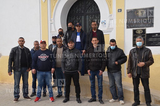 Tunisie: En images, protestation du personnel de l’Office de la topographie à Béja