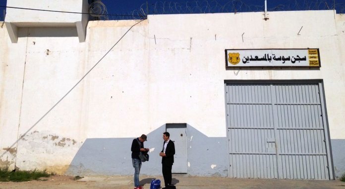 Tunisie – Un agent pénitentiaire qui ramenait de la drogue dans la prison