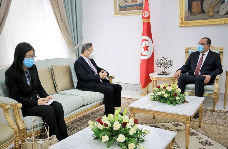 Tunisie: Hichem Mechichi remercie la Chine pour son don de vaccins