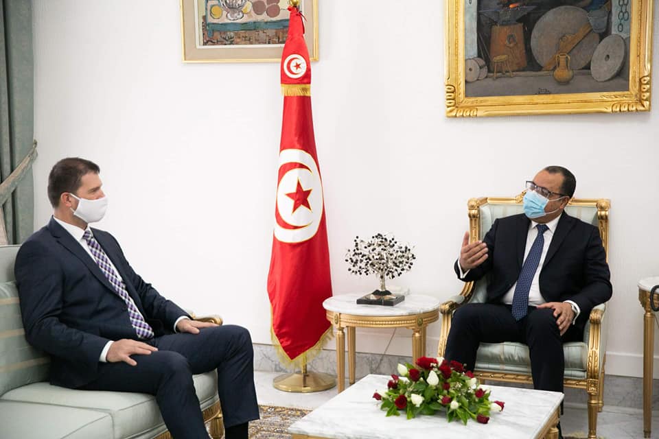 Tunisie: Hichem Mechichi s’entretient avec les ambassadeurs de la République Tchèque et du Koweït