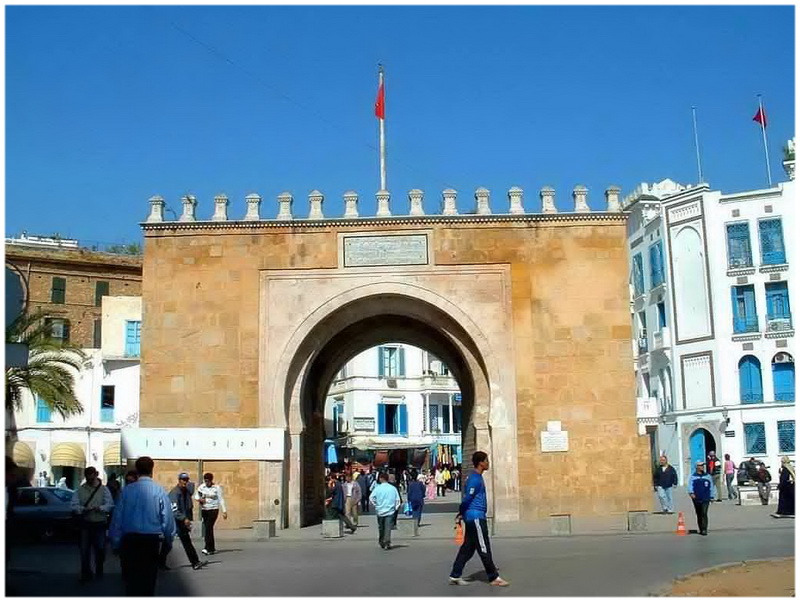 Tunisie : Bab Bhar portera littéralement son nom?