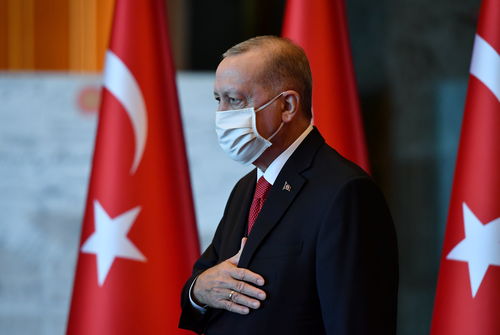 Turquie: Erdogan limoge le gouverneur de la Banque centrale turque