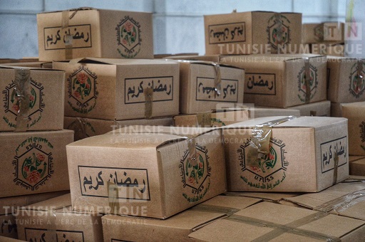 Tunisie: En images, l’UTSS de Béja distribue 1650 couffins aux familles et 340 colis d’Iftar