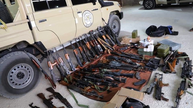 L’armée libyenne saisit des armes et munitions destinées à « un pays limitrophe »  