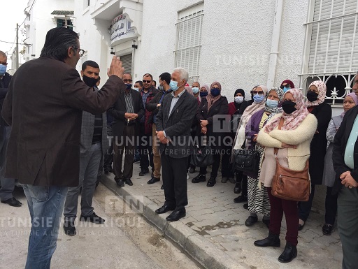 Tunisie: En images, protestation des agents de finances à Béja