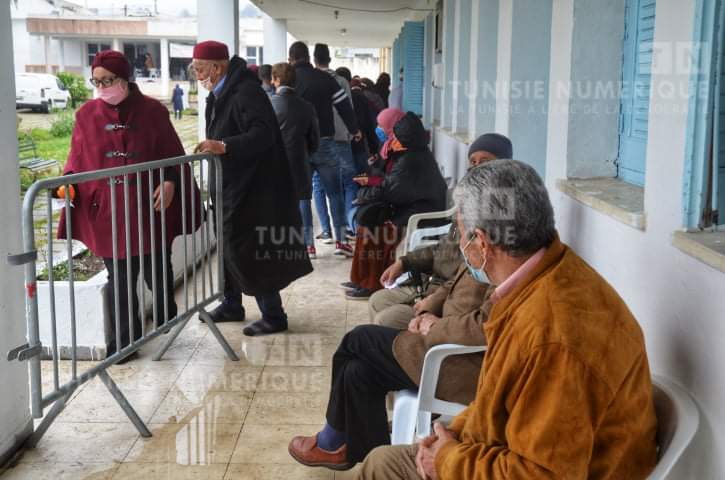 Beja-Coronavirus [PHOTOS] : Encombrement dans le centre régional de vaccination