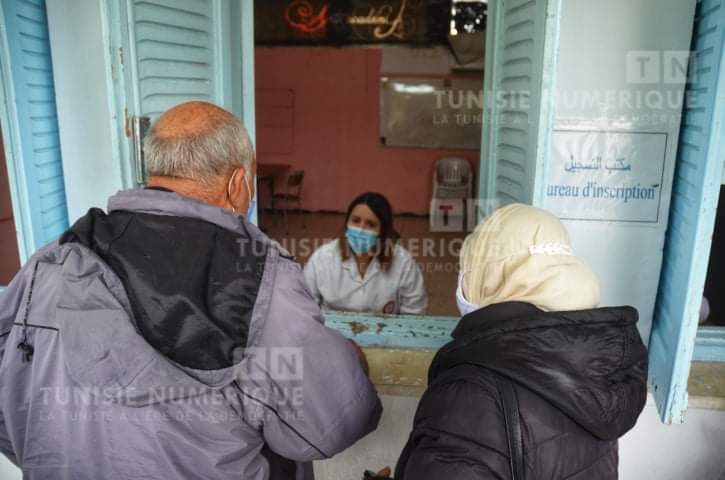 Tunisie-Riadh Daghfous: Environ 300 mille personnes âgées en Tunisie ne se sont pas inscrites sur la plateforme Evax