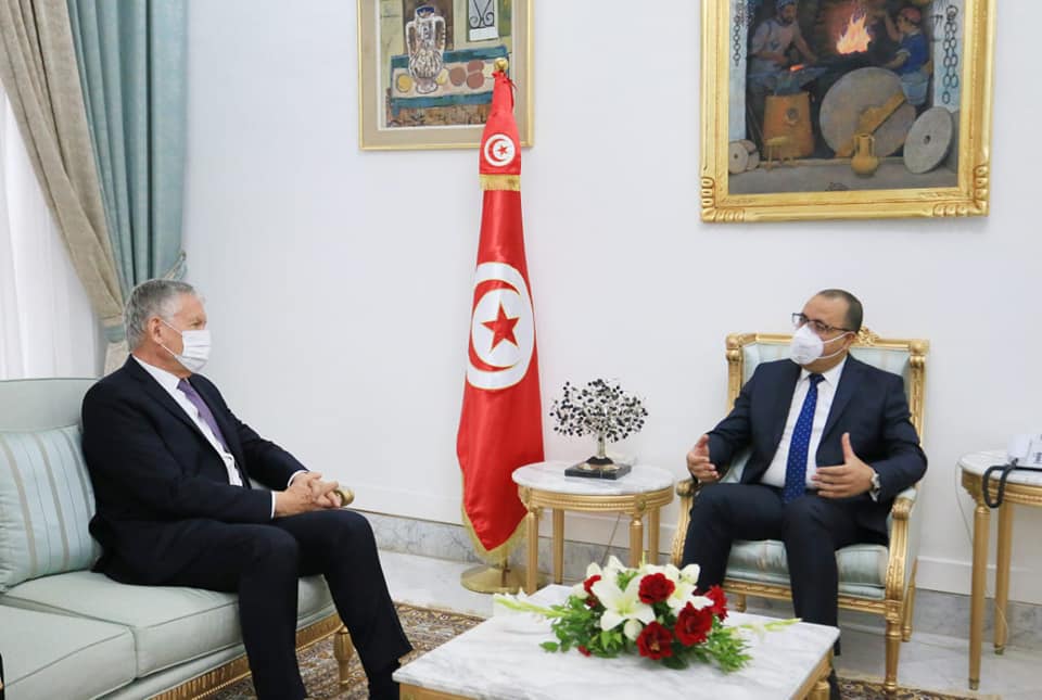Tunisie : Le Chef du gouvernement reçoit l’Ambassadeur de France en Tunisie