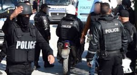 Tunisie: 439 personnes recherchées arrêtées en une seul journée par les unités de sécurité