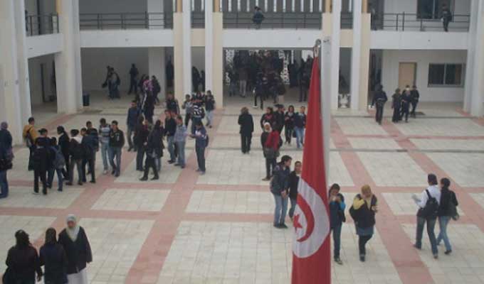 Monastir- Obligation de porter habits “décents” durant le Ramadan: Une plaisanterie de mauvais goût selon le délégué régional de l’Education