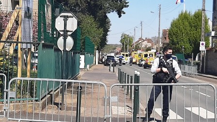 DERNIERE MINUTE : Un ressortissant tunisien poignarde à mort une policière à Paris