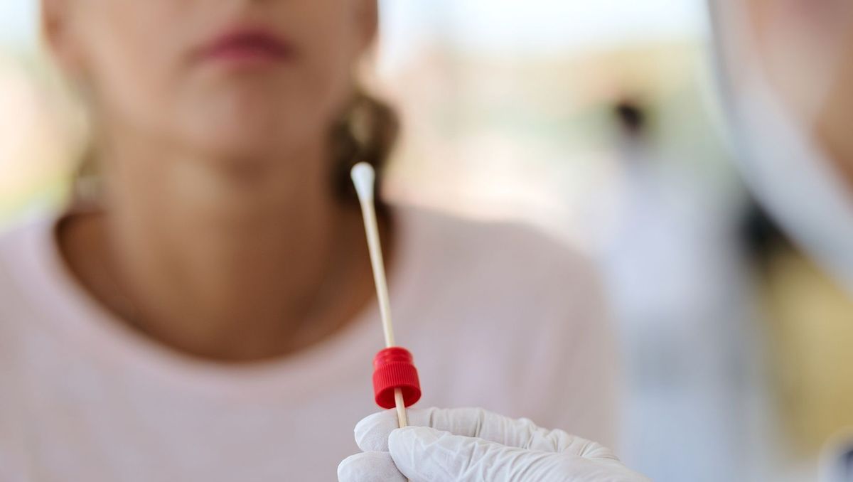 Même les personnes vaccinées doivent présenter un test PCR à leur arrivée en Tunisie