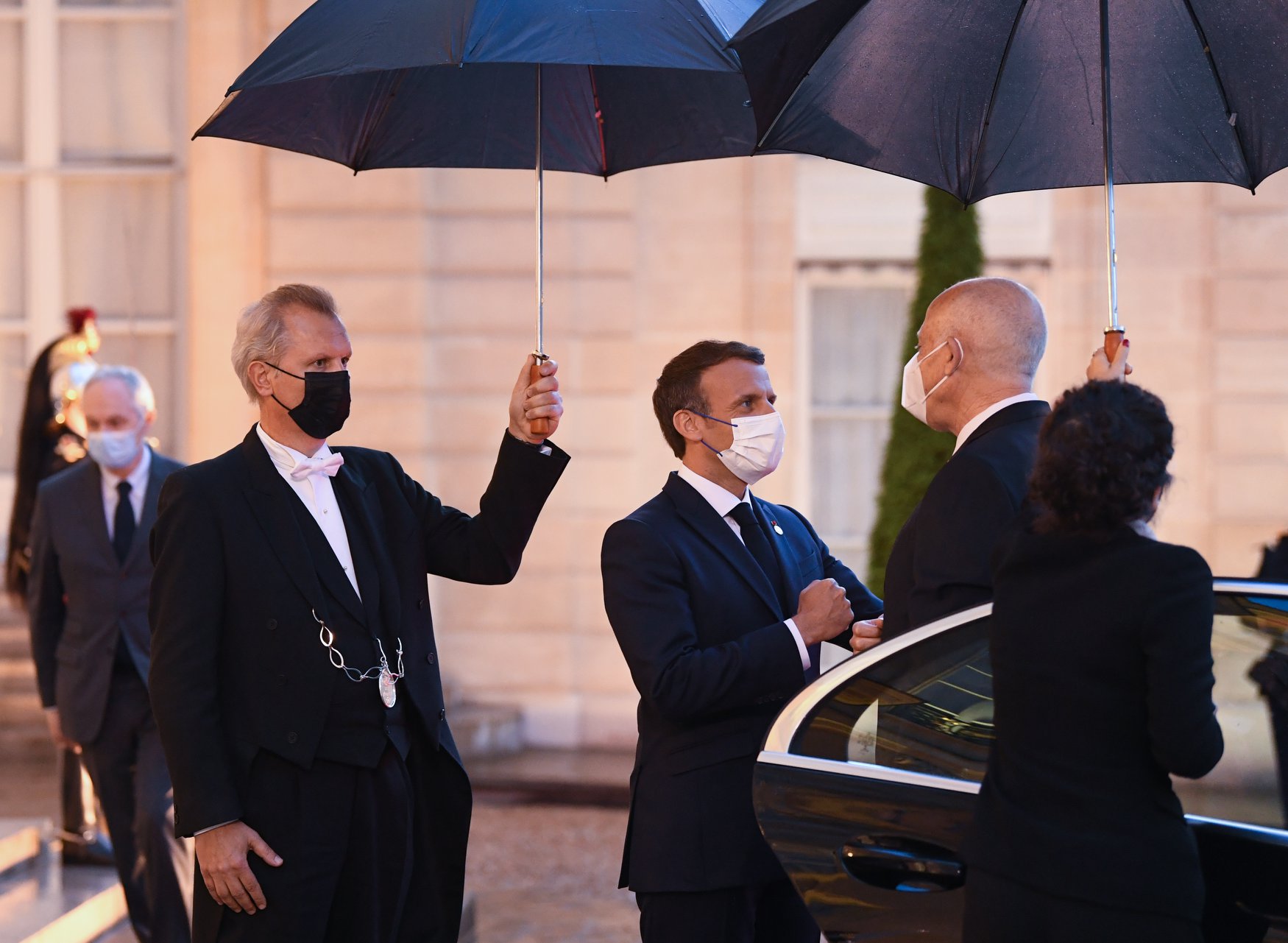 Tunisie: Emmanuel Macron reçoit Kais Saied à l’Elysée [photos]