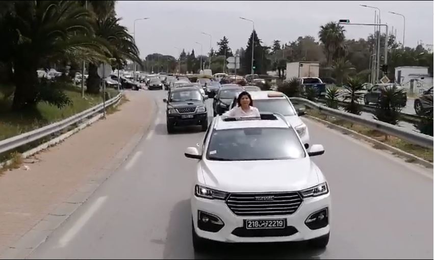 Tunisie: Les sympathisants du PDL sortent en voitures pour protester