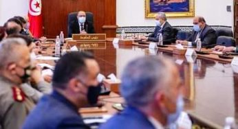 Tunisie – Mechichi ordonne de booster la campagne de vaccination anti covid et d’élargir les populations ciblées
