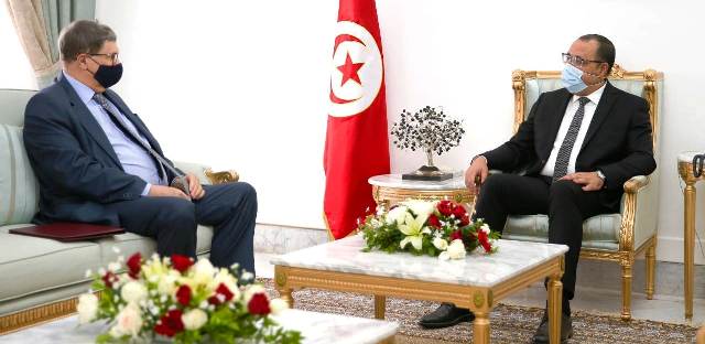 Tunisie – Mechichi obtient de la Russie d’importantes quantités de vaccin SputnikV