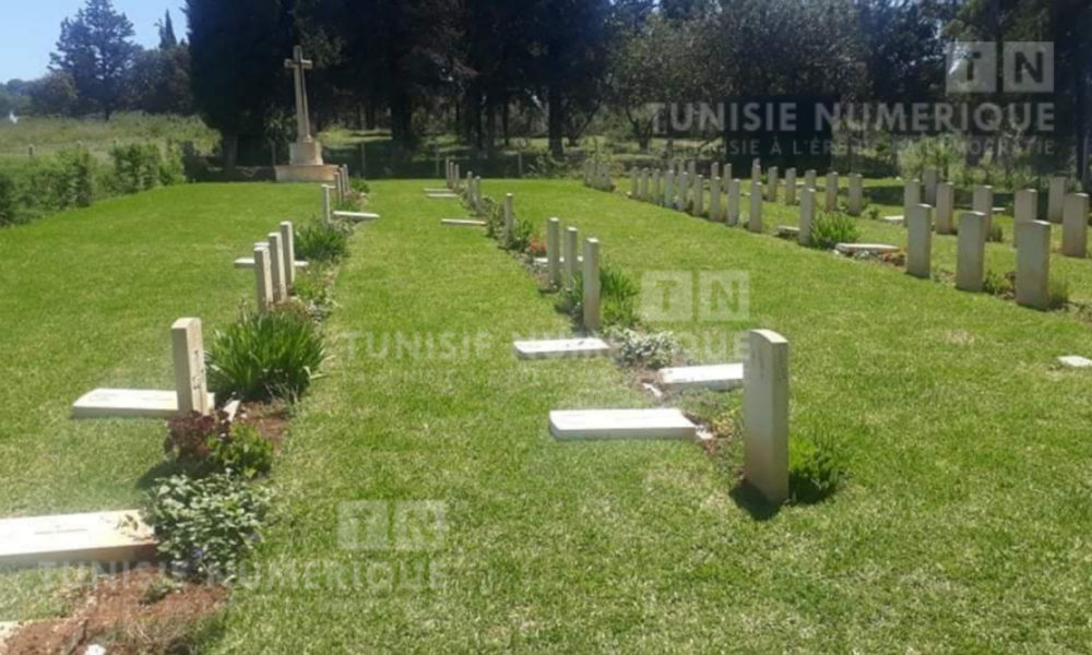 Béja- Scandaleux [PHOTOS]: Vandalisme de tombes au cimetière du Commonwealth