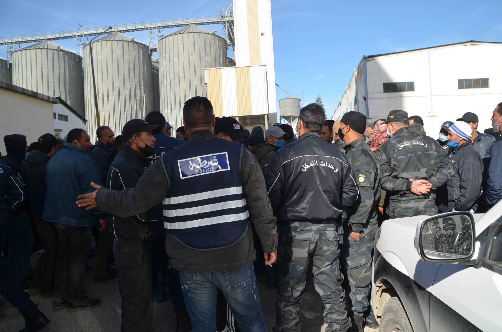 Tunisie: Hausse des prix: Des agriculteurs empêchent les camions de transporter les céréales