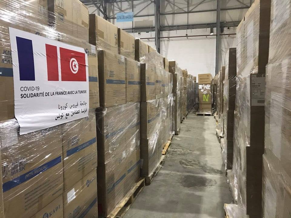 Ambassade de France en Tunisie: Distribution de 40 tonnes de matériel médical aux établissements de santé tunisiens [Photos]
