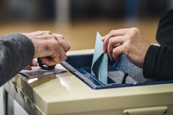 Monde: Démarrage des élections législatives en Algérie