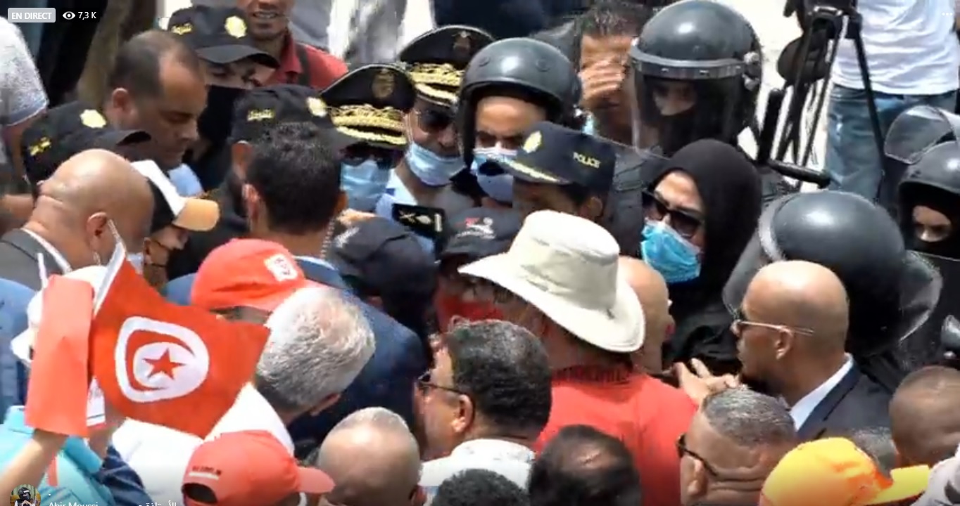 Dernière minute- Manifestation du PDL: Affrontements entre manifestants et forces de l’ordre [photos]