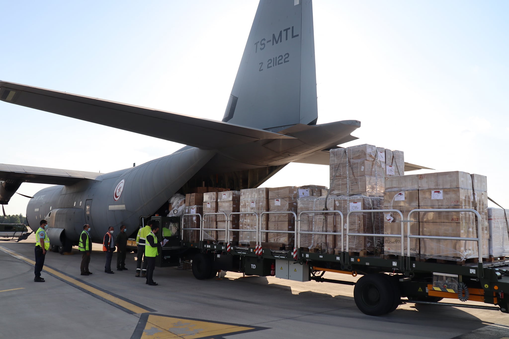 Ambassade de Tunisie en France :  Envoi d’une première cargaison de matériels et équipements médicaux