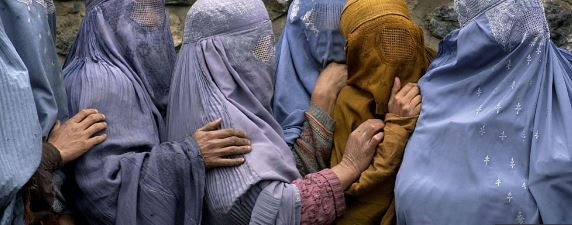 Tunisie: Des associations tunisiennes solidaires avec les femmes afghanes et les victimes de conflits armés