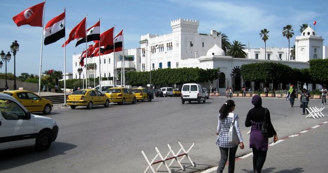 Tunisie – Et pendant ce temps, La Kasbah reste fermée