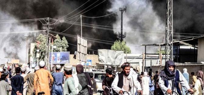 Les Talibans font face aux manifestations par des tirs nourris