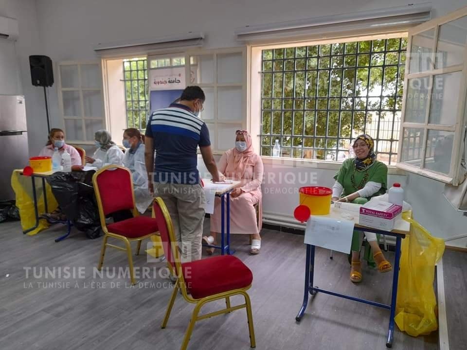 Jendouba : Campagne de vaccination intensive pour les étudiants