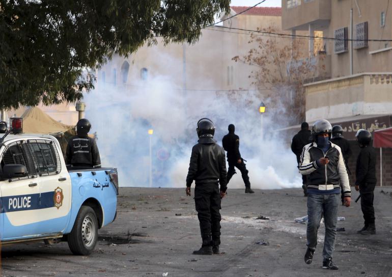 Tunisie: Bassem Trifi dénonce la violence exercée par les forces sécuritaires à l’encontre des manifestants