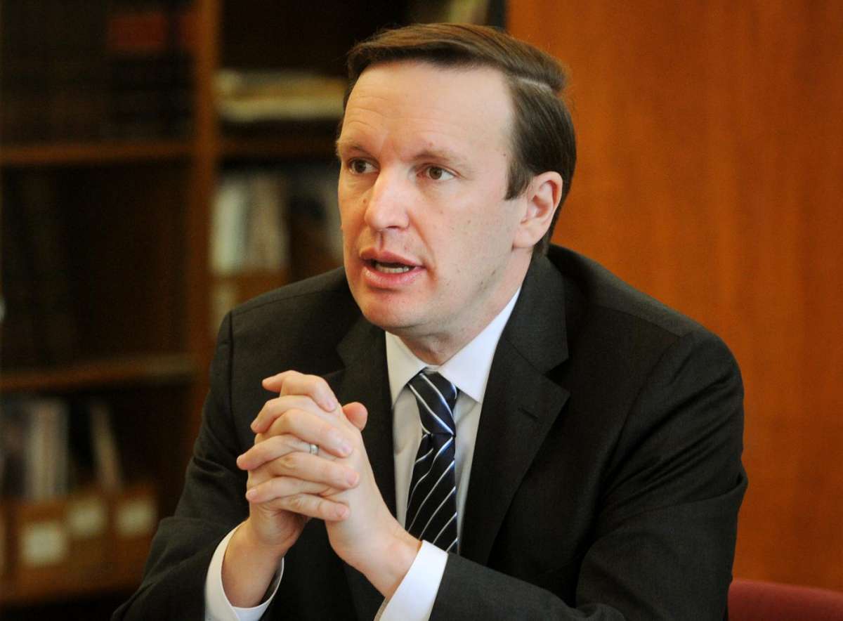 Chris Murphy: Le nouveau gouvernement doit être surveillé par un organe législatif élu