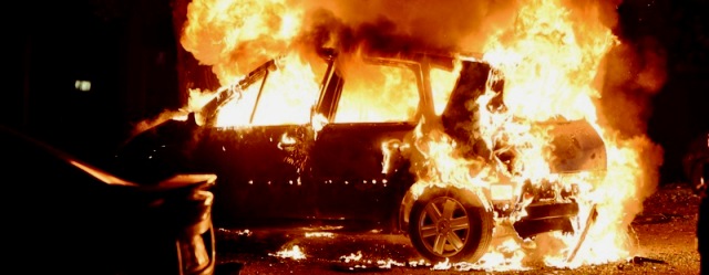 Sfax: Une dispute entre des subsahariens se termine par incendier une voiture de police ?