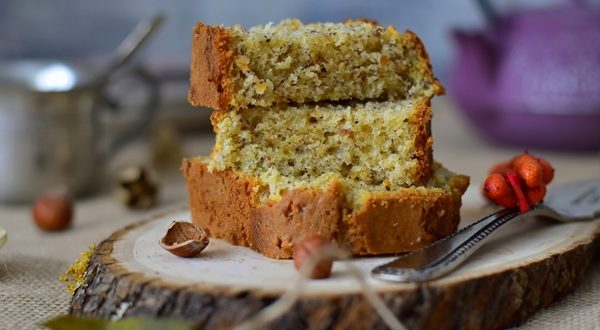 Recette : Cake moelleux au miel et noisettes