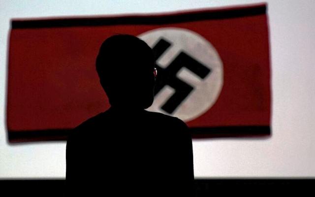 France : Un adorateur d’Hitler projetait une action violente dans son ancien lycée et dans une mosquée