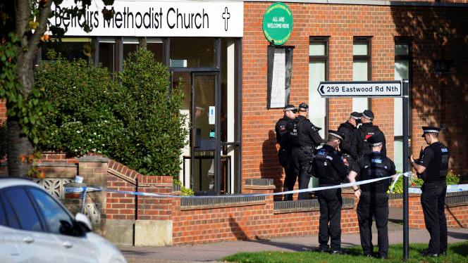 GB : Un député britannique poignardé à mort dans une église. La piste terroriste n’est pas écartée