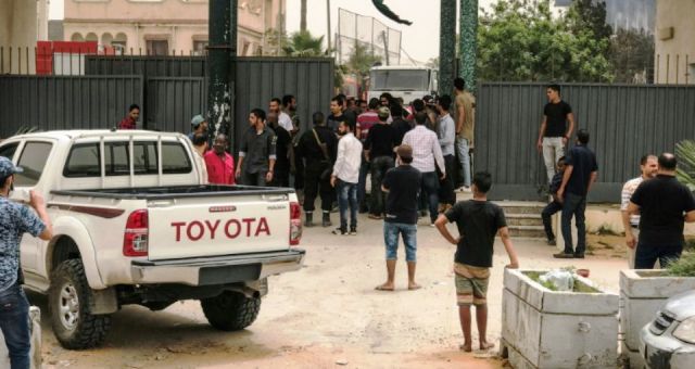 La Tunisie relève le degré d’alerte de ses troupes le long des frontières avec la Libye
