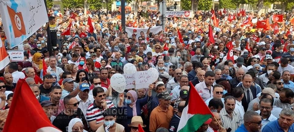 Le nombre des personnes présentes à la manifestation pro-Kais Saied selon Reuters