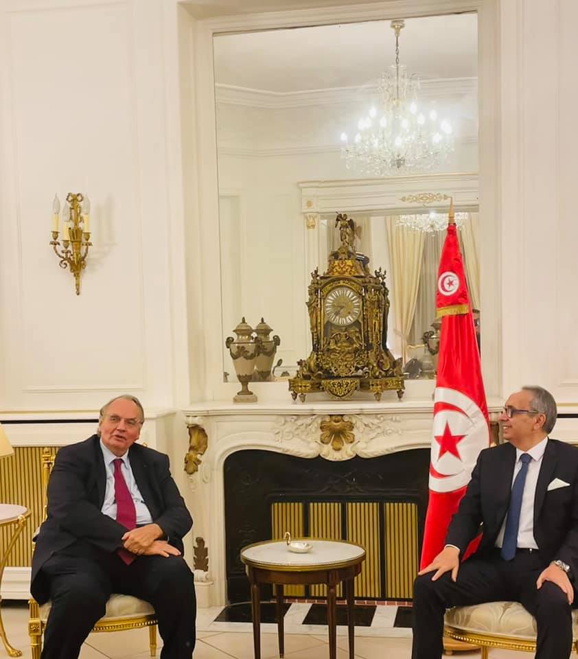 France : L’Ambassadeur de Tunisie en France reçoit le Président de la Commission des AE à l’Assemblée Nationale française