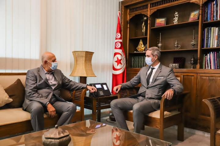 Tunisie [PHOTOS] : Le ministre du Tourisme rencontre d’anciens ministres pour cette raison