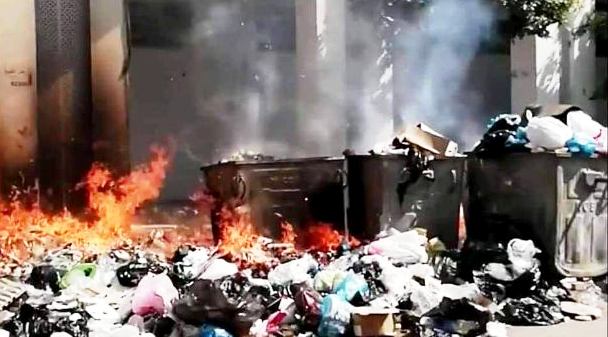 Tunisie – Les sfaxiens abandonnés par les pouvoirs publics, sombrent dans les ordures !