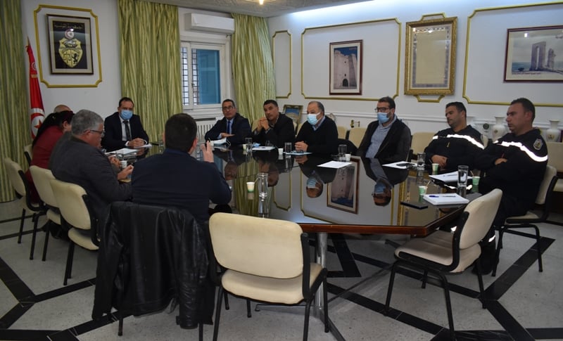 Mahdia [PHOTOS] : Le Gouverneur suit l’avancement de la réalisation d’un certain nombre de projets au CHU Taher Sfar