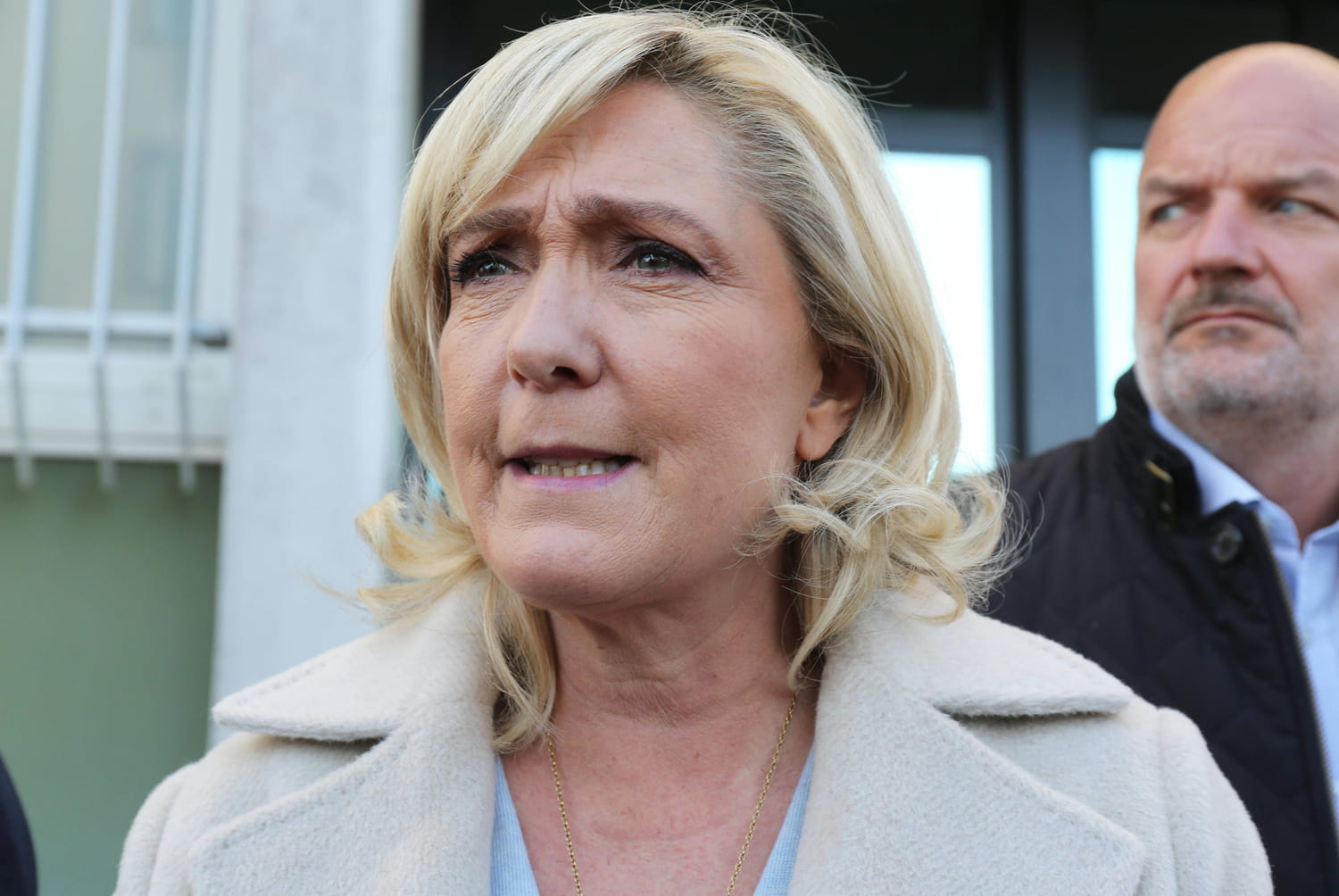 France : Marine Le Pen promet de supprimer les visas des Algériens… (Vidéos)
