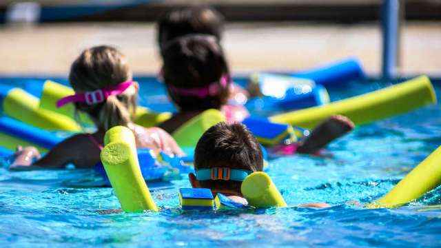 Tunisie – 12 enfants intoxiqués par les émanations de chlore dans une piscine